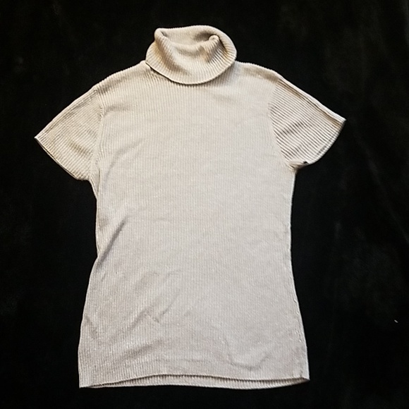 Daisy Fuentes short sleeve turtleneck swea… - Picture 2 of 5